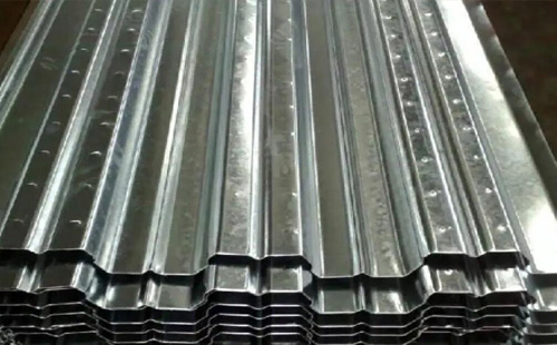 高层住宅吊装甘州楼承板怎么省工期